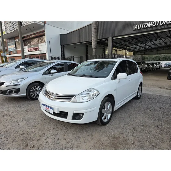Nissan Tiida 1.8 Tekna