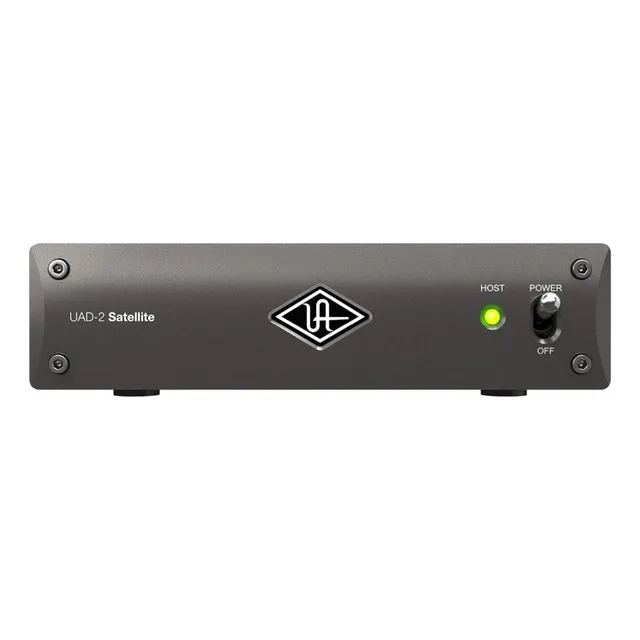 Universal Audio Uad-2 Satellite Tb3 Quad Core Thunderbolt, color gris, 110 V/220 V