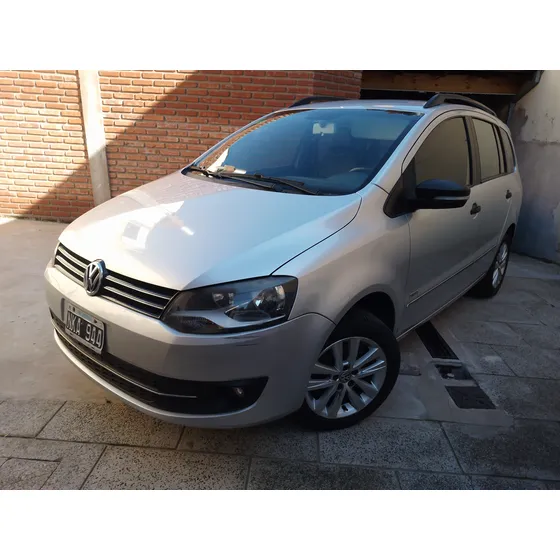 Volkswagen Suran 1.6 Highline 101cv Cuero