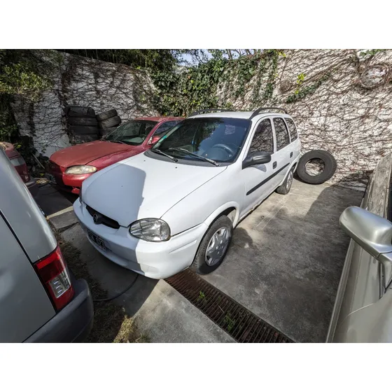 Chevrolet Corsa 1.6 Gl Aa Dh