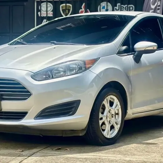 Ford Fiesta 2015 1.6 Hatchback Se