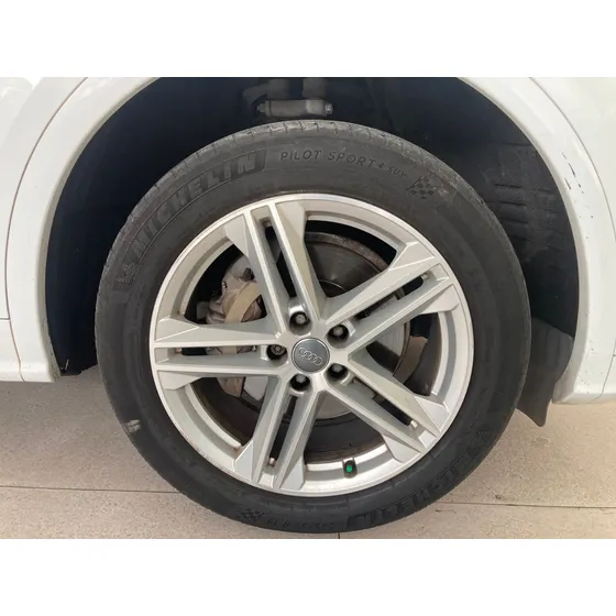 Audi Q5 2.0 L T S Line Dsg