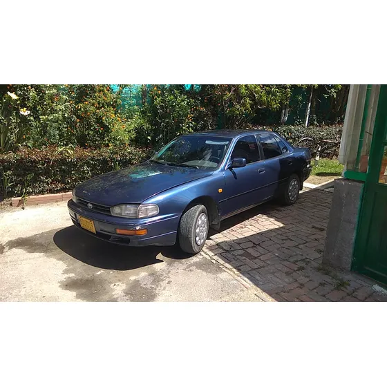 Toyota Camry 2.2 Gl
