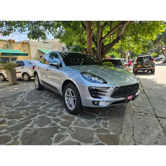 Porsche Macan 2.0 Lux