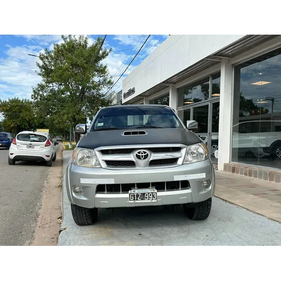 Toyota Hilux Pick-up D/cabina 3.0 Tdi Automatica Srv 4x4
