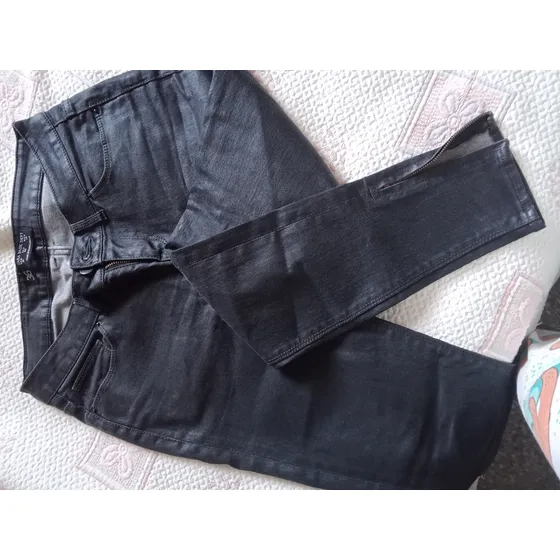 Pantalón Negro, Usado . En Buenas Condiciones Para Su Uso
