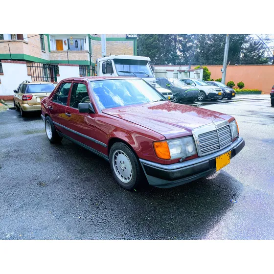 Mercedes Benz Clase E W124