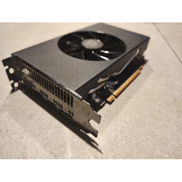 Tarjeta Gráfica Powercolor Radeon Rx 5600 Xt
