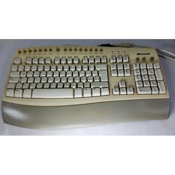 Teclado Ergonomico Marca Microsoft Usado 