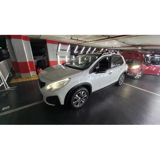 Peugeot 2008 1.6 Feline Am20