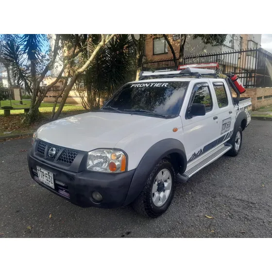 Nissan Frontier Mec. 4x2, Doble Cabina, Full Equip