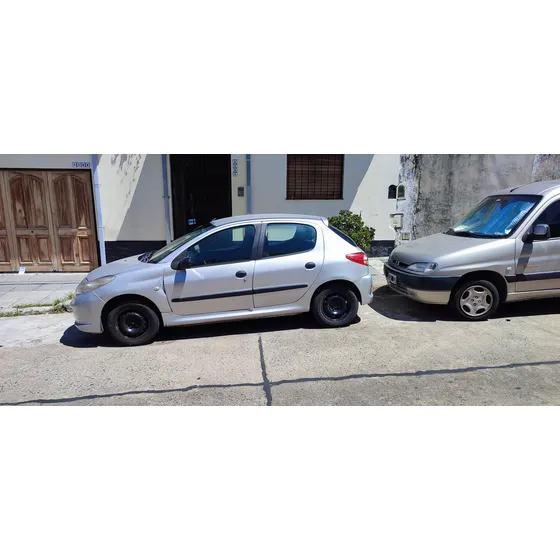 Peugeot 207 1.4 Sedan Xr