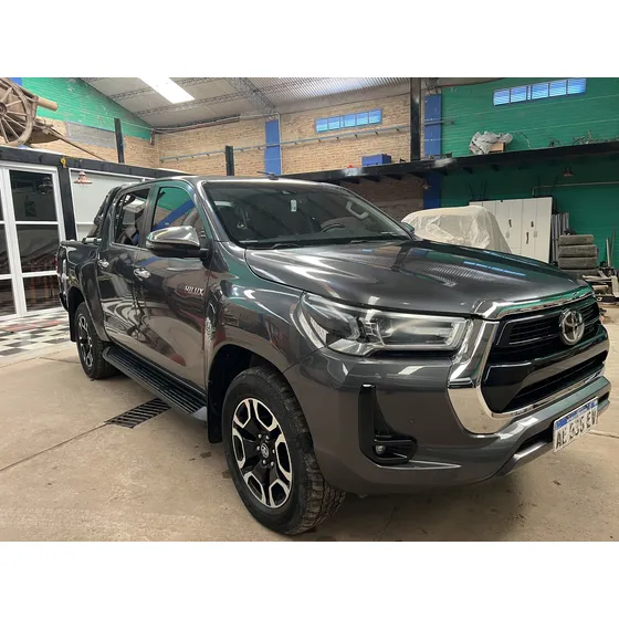 Toyota Hilux 2.8 Cd Srx 177cv 4x4