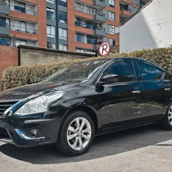 Nissan Versa 2016 1.6 Advance