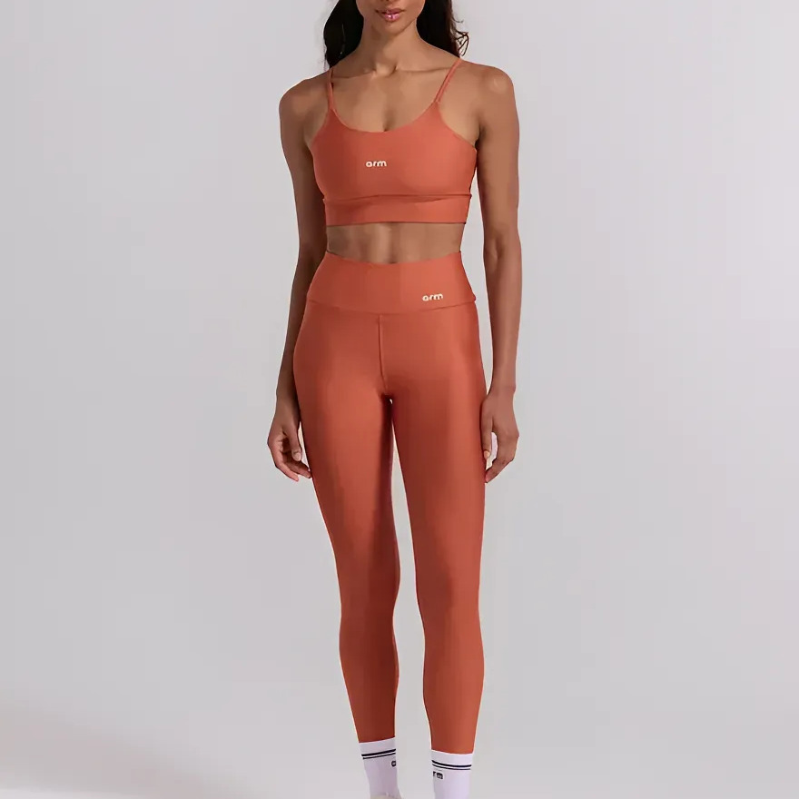 Top e leggings fitness com transparencia zero