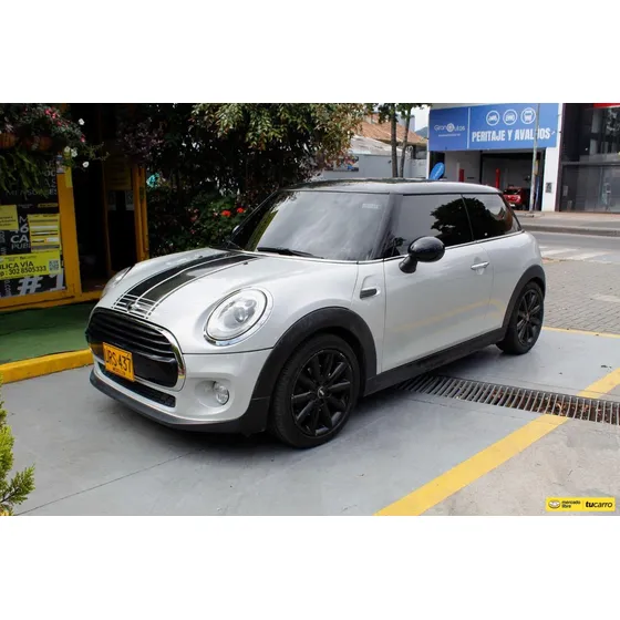 Mini Cooper 1.5 At
