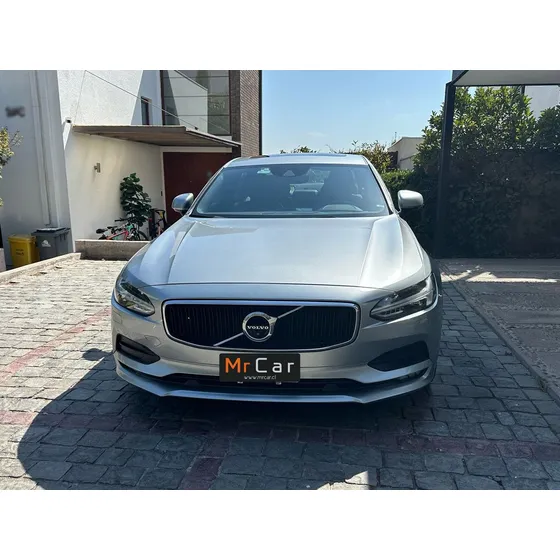 Volvo S90 D5 Momentum