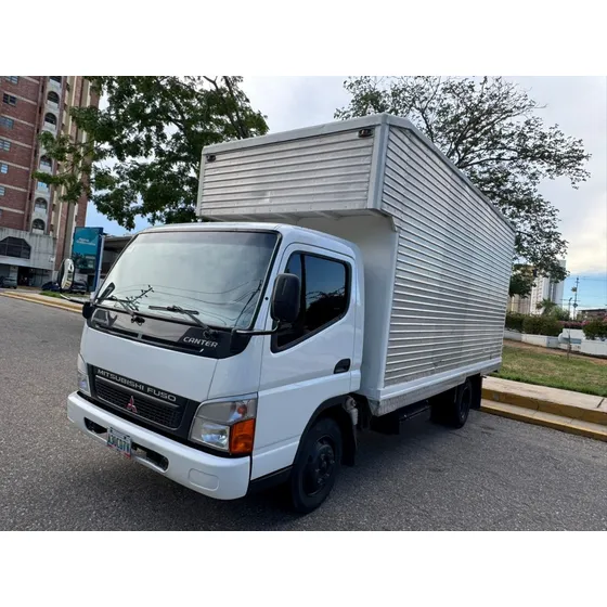 Mitsubishi Canter 2014