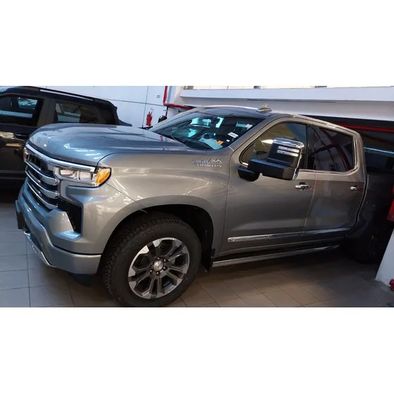 Chevrolet Silverado 5.3 V8 High Country