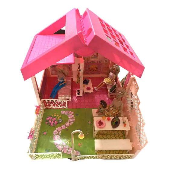 Casa De Barbie, Incluye Accesorios