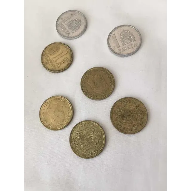 Lote De 7 Monedas De Una Peseta Española Años 1985 Y 1966