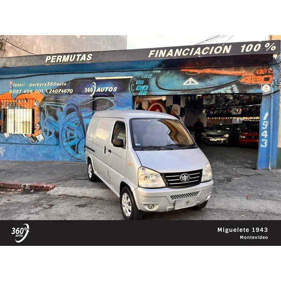 Faw Furgon Habilitada Para 5 Pasajeros