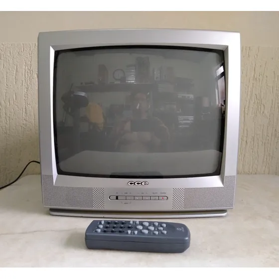 Tv Cce 14 Polegadas Colorida Mod Hps-1497 Mono Antiga Retrô 