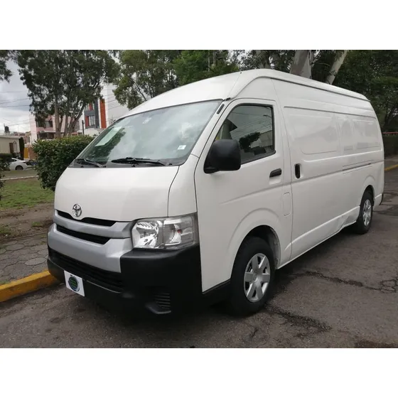 Toyota Hiace 2.7 Panel Super Larga Mt