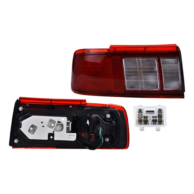 Calavera Izq Para Nissan Tsuru Filo Rojo C/foco 2002