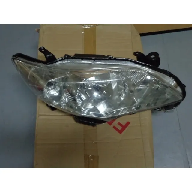 Faro Derecho Toyota Corolla Xei