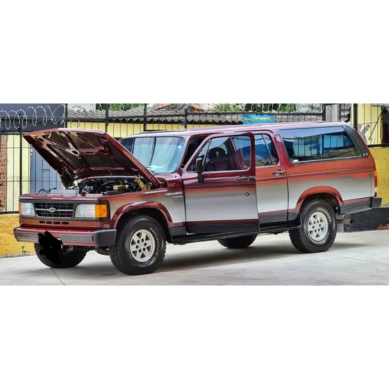 Veraneio Custom De Luxe 94/94 Cor Vinho Motor 4cil St4 2°don