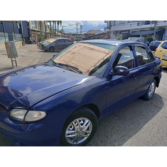 Hyundai Accent 1.3 L