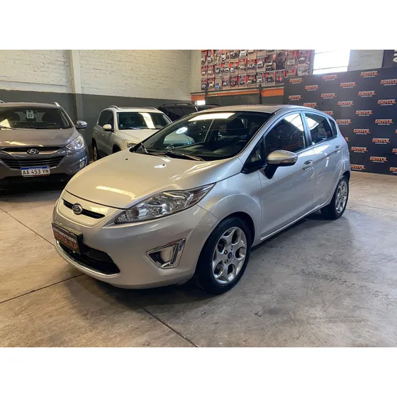 Ford Fiesta Kinetic 1.6 Design 120cv Titanium
