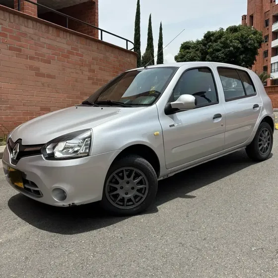 Renault Clio Style 2017 1.2 Night & Day