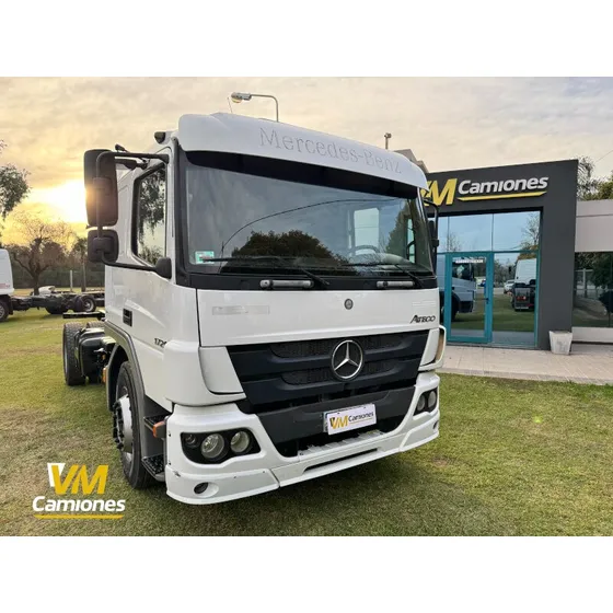 Mercedes Benz Atego 1726 - 2018 - Largo - Recibimos Tu Usado