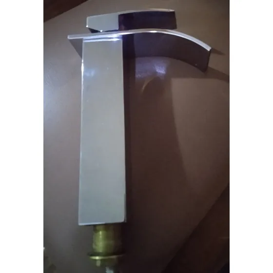 Grifería Monomando Lavamanos O Bañera Usada (con Canillas)
