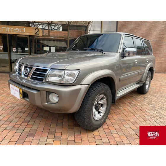Nissan Patrol 4.8 Y61 Grx