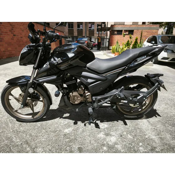 Akt Cr4 - 200 Pro - Negro