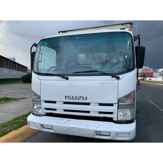 Isuzu Elf Version Larga