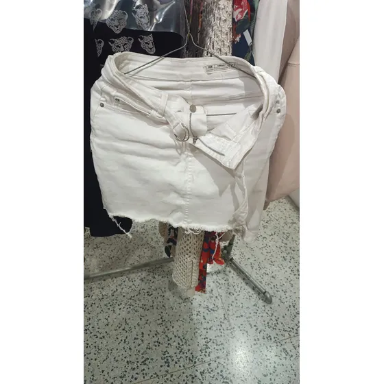 Falda Chores En Perfecto Estado Usado También Carteras