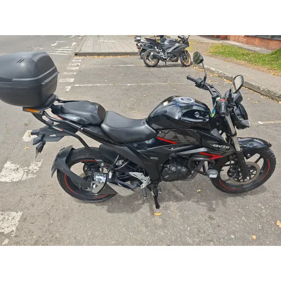 Suzuki Gixxer 150 Fi 2023 Negra Único Dueño Excelente Estado