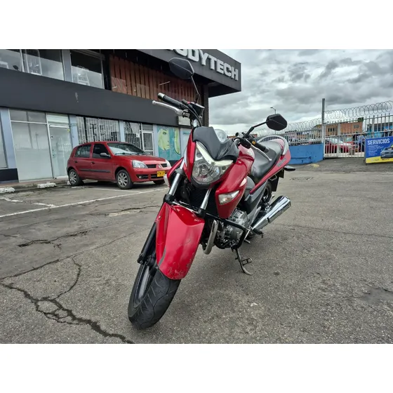 Suzuki Inazuma 250