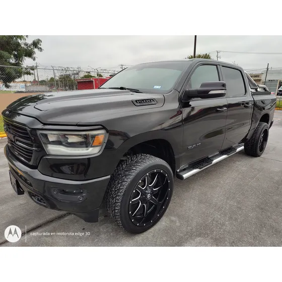 Dodge Ram 1500 Lone Star 4x2 V8 5.7lts. Hemi