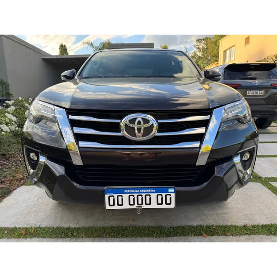Toyota Hilux Sw4 2.8 Srx 177cv 4x4 7as At