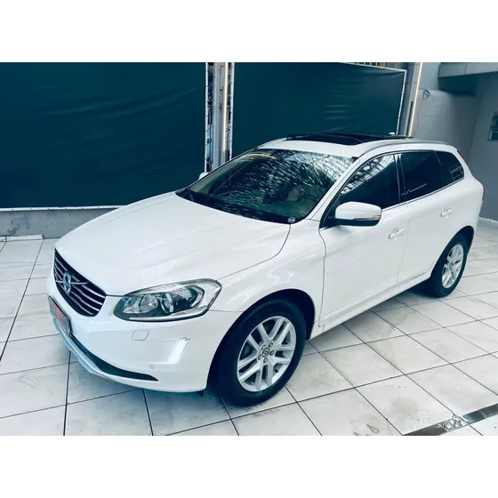 Volvo Xc60 2.4 D5 Momentum Diesel Awd 4p Automático