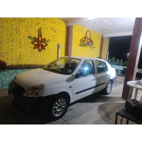Nissan Platina 1.6 A At