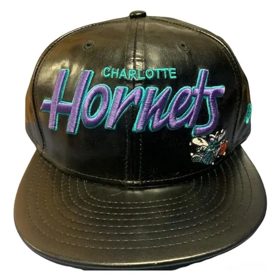 New Era Charlotte Hornets Script Redux Snapback