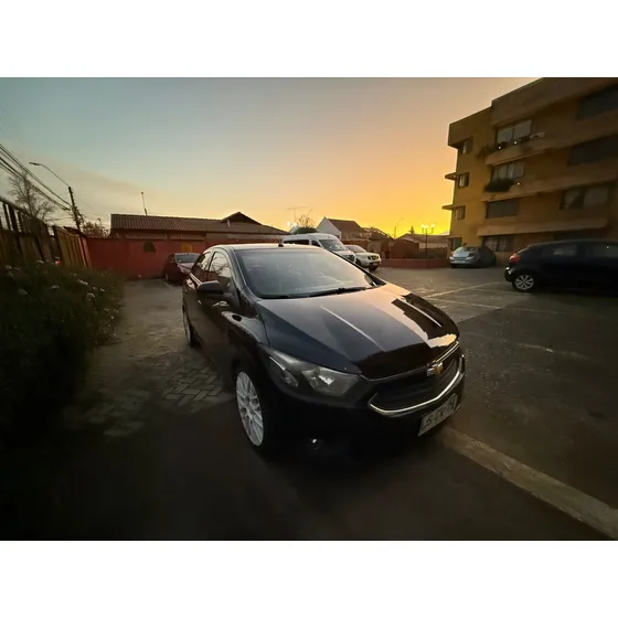 Chevrolet Onix 1.4 Lt Mt