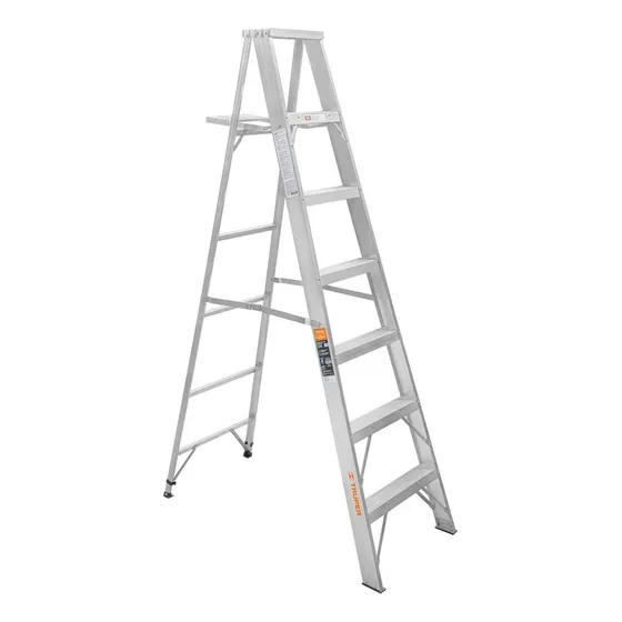 Escalera De Tijera Truper® Aluminio, 6 Escalones, 10459 Color Aluminio