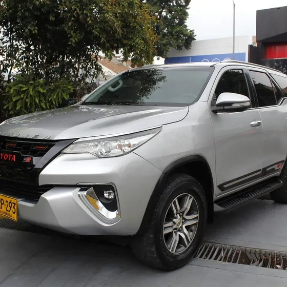 Toyota Fortuner 2017 2.7l
